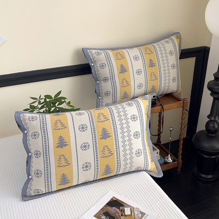 91家纺网 家纺一手货源 找家纺 悦然毛巾被 2025新款四层纱全棉纱布枕套 冰轮树影-蓝