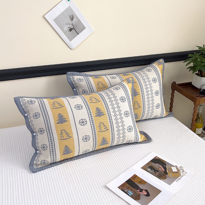 91家纺网 家纺一手货源 找家纺 悦然毛巾被 2025新款四层纱全棉纱布枕套 冰轮树影-蓝