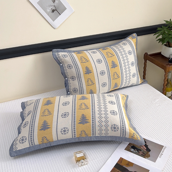 91家纺网 家纺一手货源 找家纺 悦然毛巾被 2025新款四层纱全棉纱布枕套 冰轮树影-蓝