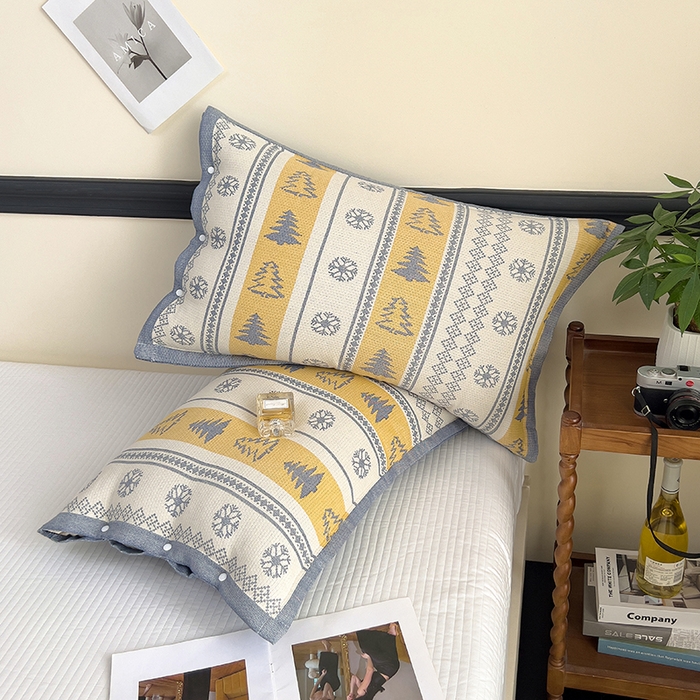 91家纺网 家纺一手货源 找家纺 悦然毛巾被 2025新款四层纱全棉纱布枕套 冰轮树影-蓝