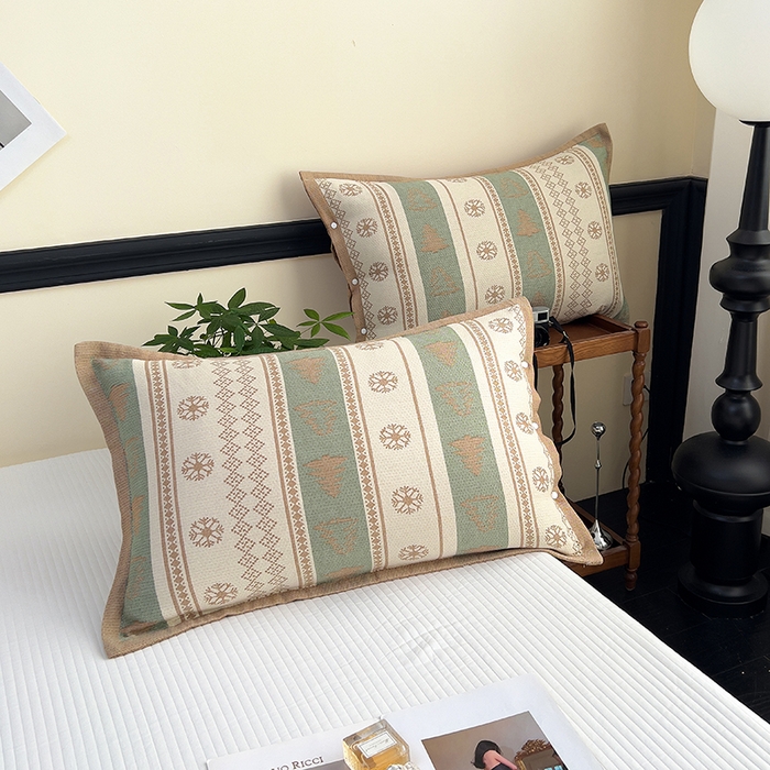 91家纺网 家纺一手货源 找家纺 悦然毛巾被 2025新款四层纱全棉纱布枕套 冰轮树影-绿