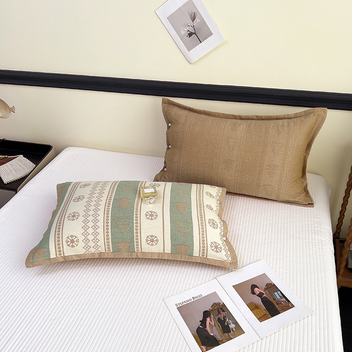 91家纺网 家纺一手货源 找家纺 悦然毛巾被 2025新款四层纱全棉纱布枕套 冰轮树影-绿