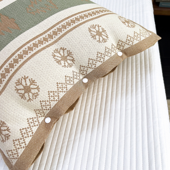 91家纺网 家纺一手货源 找家纺 悦然毛巾被 2025新款四层纱全棉纱布枕套 冰轮树影-绿