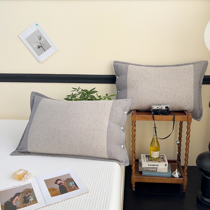 91家纺网 家纺一手货源 找家纺 悦然毛巾被 2025新款四层纱全棉纱布枕套 淡彩灰