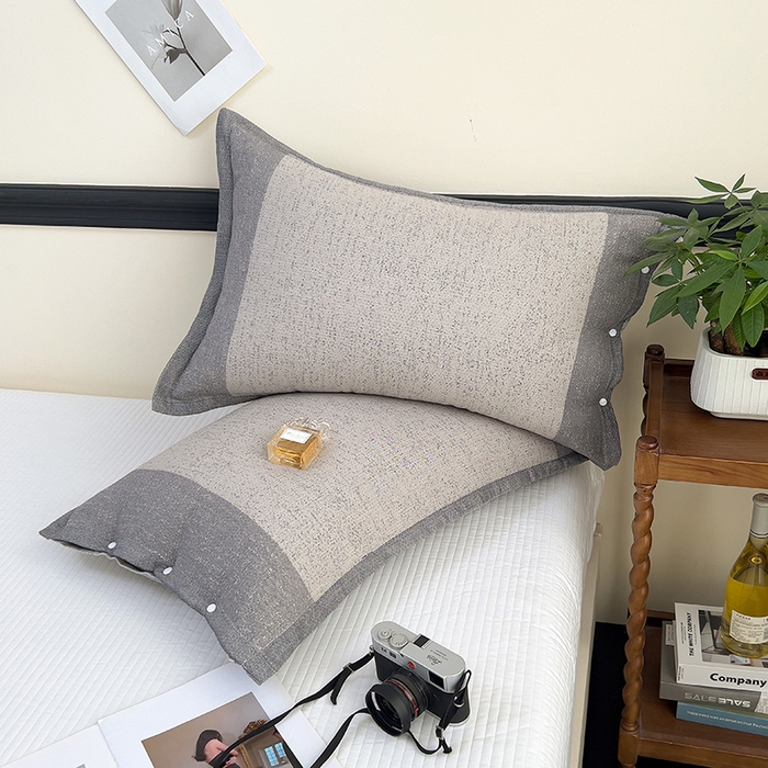 91家纺网 家纺一手货源 找家纺 悦然毛巾被 2025新款四层纱全棉纱布枕套 淡彩灰