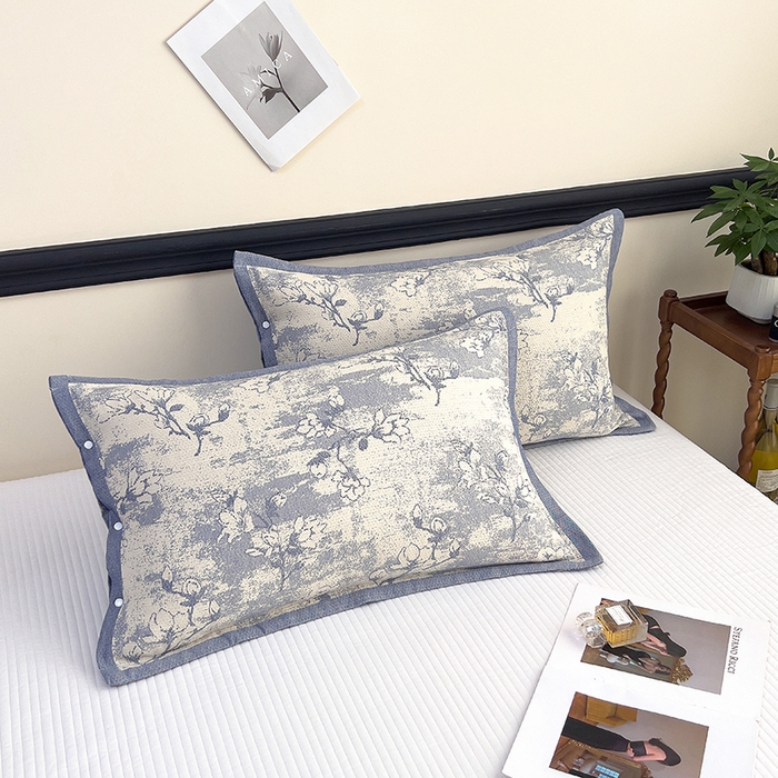 91家纺网 家纺一手货源 找家纺 悦然毛巾被 2025新款四层纱全棉纱布枕套 花树蓝