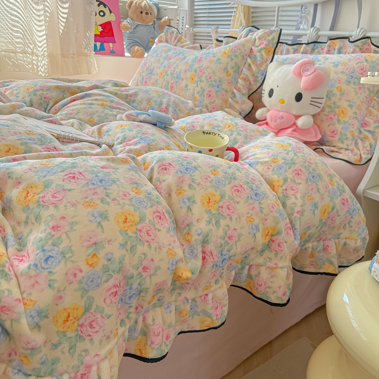 91家纺网 家纺一手货源 找家纺 韩都家居 2025新款亲肤舒适韩版温暖牛奶绒四件套-花边款 韵彩