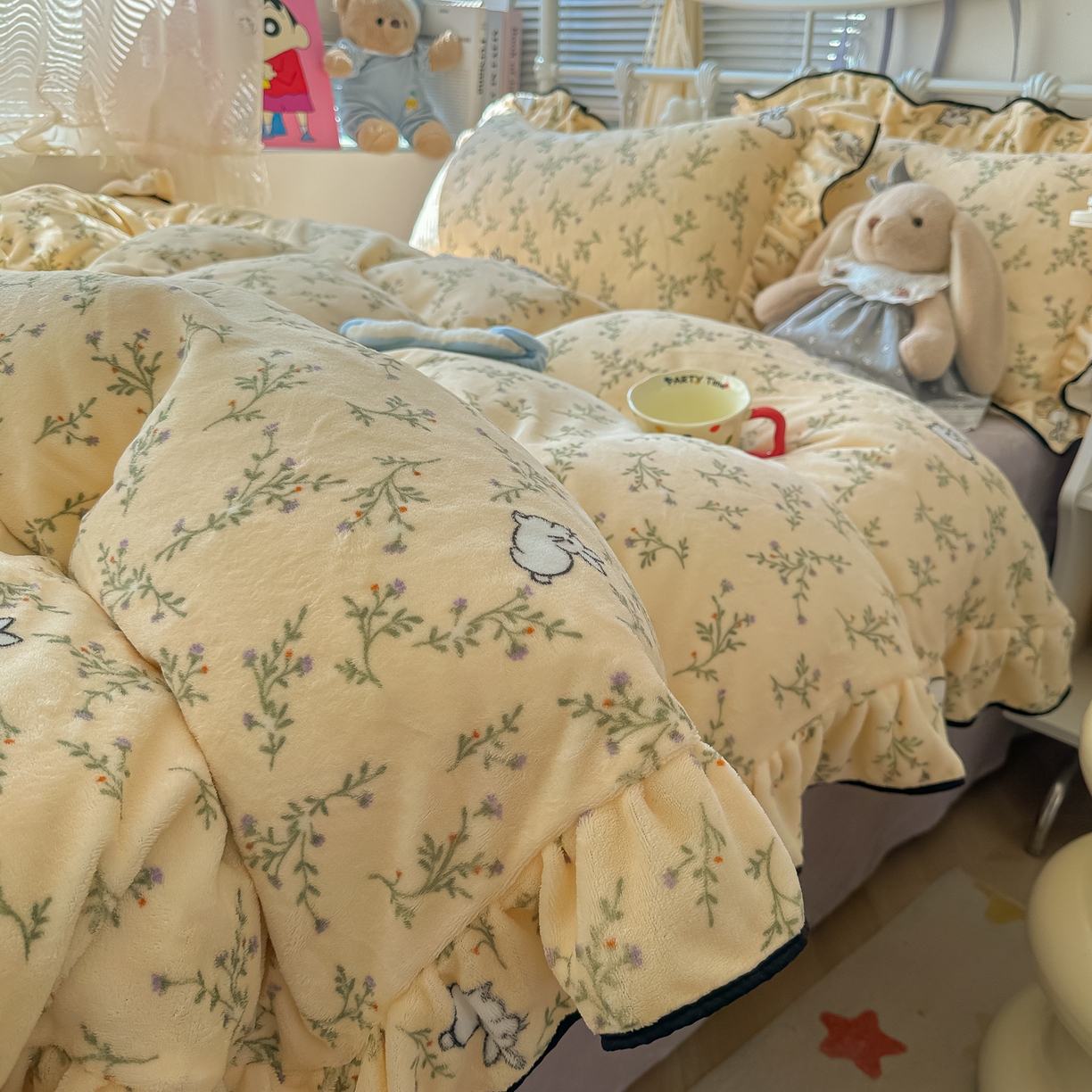 91家纺网 家纺一手货源 找家纺 韩都家居 2025新款亲肤舒适韩版温暖牛奶绒四件套-花边款 香草兔