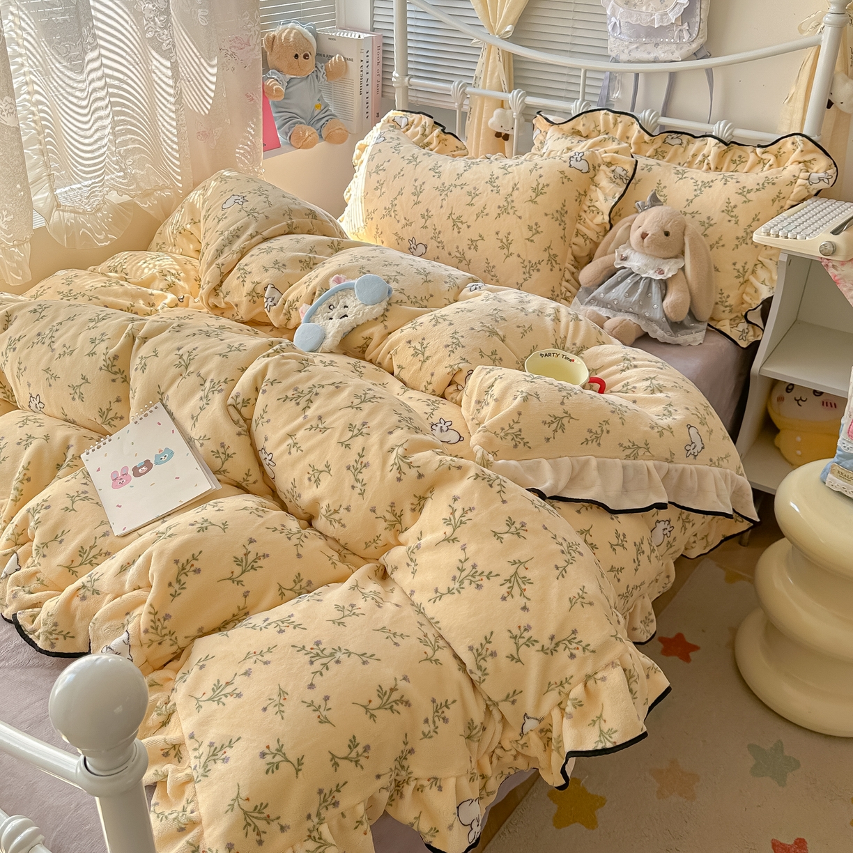 91家纺网 家纺一手货源 找家纺 韩都家居 2025新款亲肤舒适韩版温暖牛奶绒四件套-花边款 香草兔