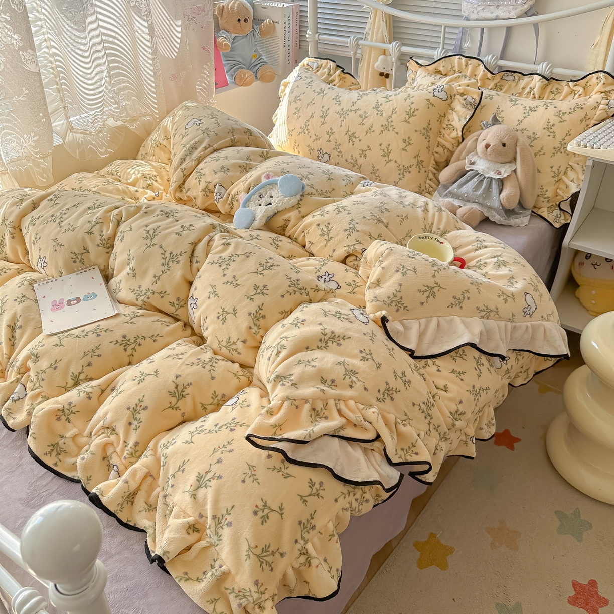 91家纺网 家纺一手货源 找家纺 韩都家居 2025新款亲肤舒适韩版温暖牛奶绒四件套-花边款 香草兔