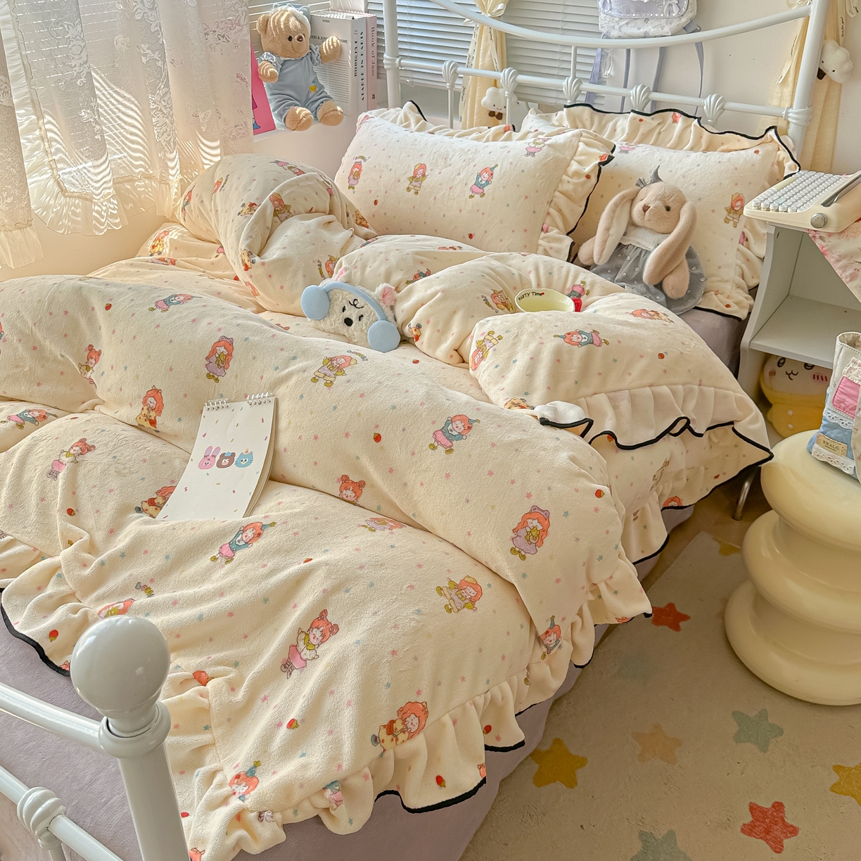 91家纺网 家纺一手货源 找家纺 韩都家居 2025新款亲肤舒适韩版温暖牛奶绒四件套-花边款 灿烂时光