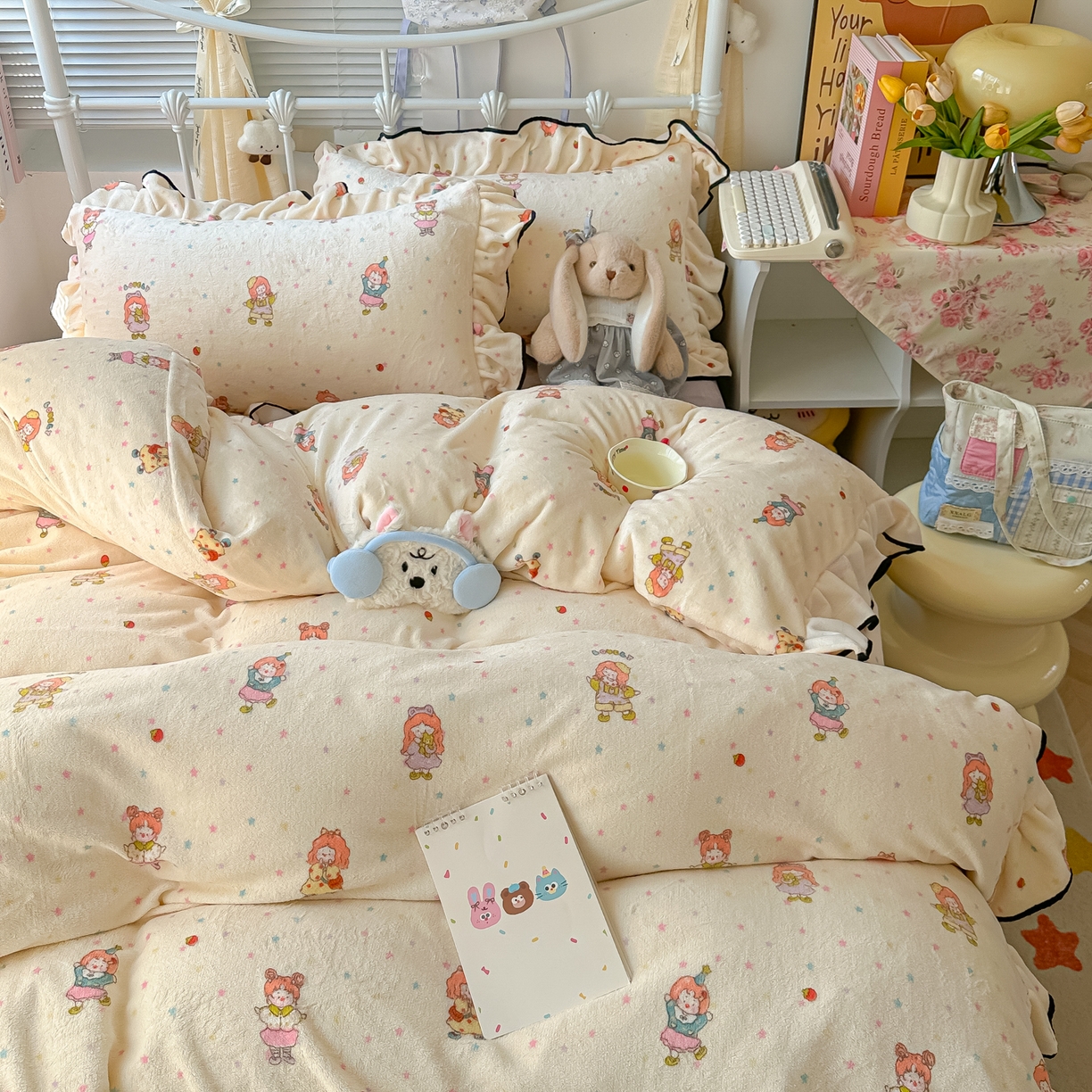 91家纺网 家纺一手货源 找家纺 韩都家居 2025新款亲肤舒适韩版温暖牛奶绒四件套-花边款 灿烂时光