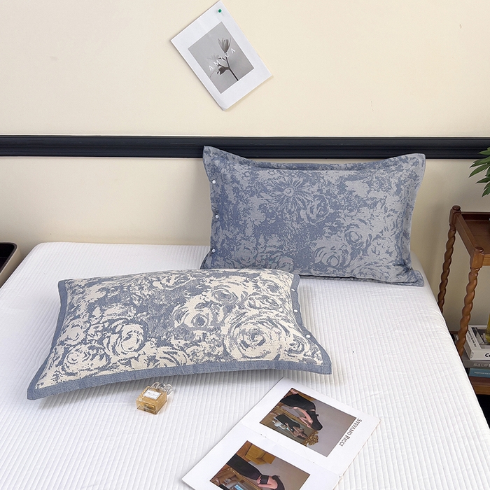 91家纺网 家纺一手货源 找家纺 悦然毛巾被 2025新款四层纱全棉纱布枕套 林海雪原