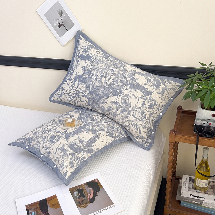 91家纺网 家纺一手货源 找家纺 悦然毛巾被 2025新款四层纱全棉纱布枕套 林海雪原