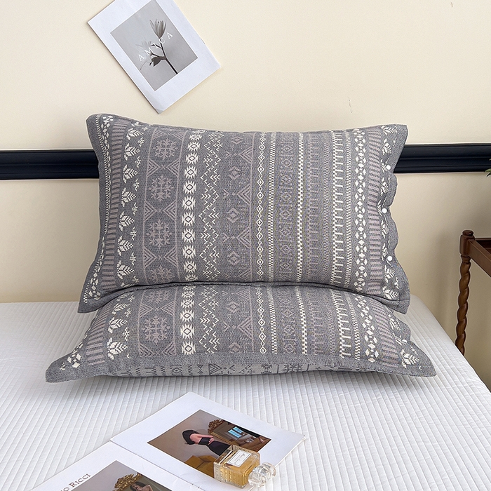 91家纺网 家纺一手货源 找家纺 悦然毛巾被 2025新款四层纱全棉纱布枕套 米亚灰