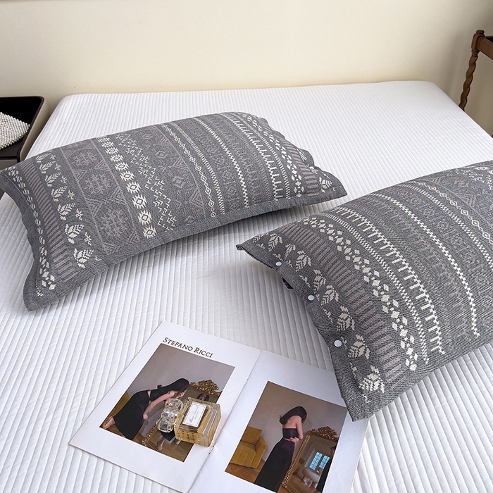 91家纺网 家纺一手货源 找家纺 悦然毛巾被 2025新款四层纱全棉纱布枕套 米亚灰