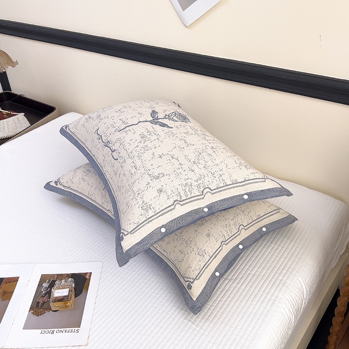 91家纺网 家纺一手货源 找家纺 悦然毛巾被 2025新款四层纱全棉纱布枕套 清新浪漫-蓝