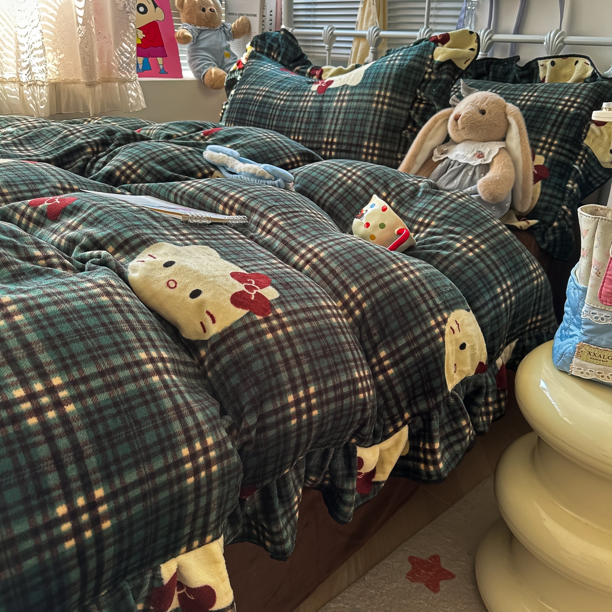 91家纺网 家纺一手货源 找家纺 韩都家居 2025新款亲肤舒适韩版温暖牛奶绒四件套-花边款 猫猫汇