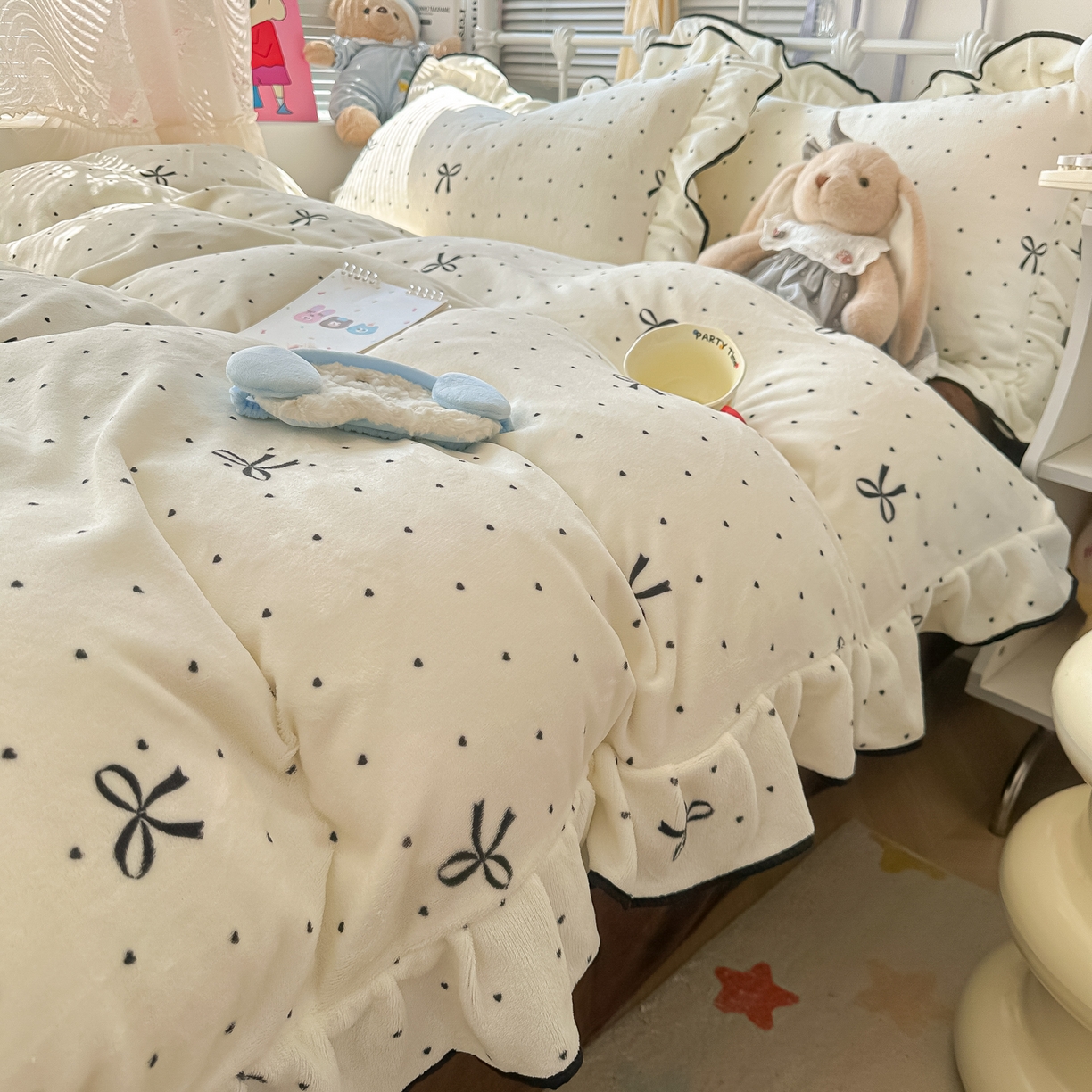 91家纺网 家纺一手货源 找家纺 韩都家居 2025新款亲肤舒适韩版温暖牛奶绒四件套-花边款 时尚蝴蝶结