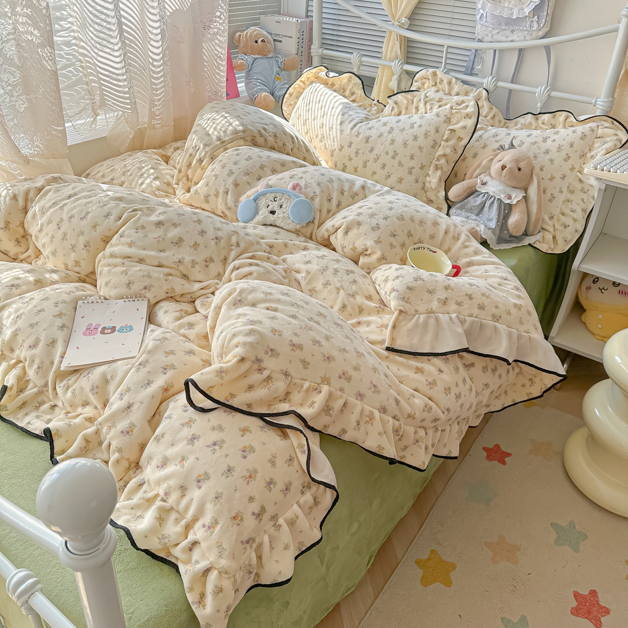 91家纺网 家纺一手货源 找家纺 韩都家居 2025新款亲肤舒适韩版温暖牛奶绒四件套-花边款 花苏