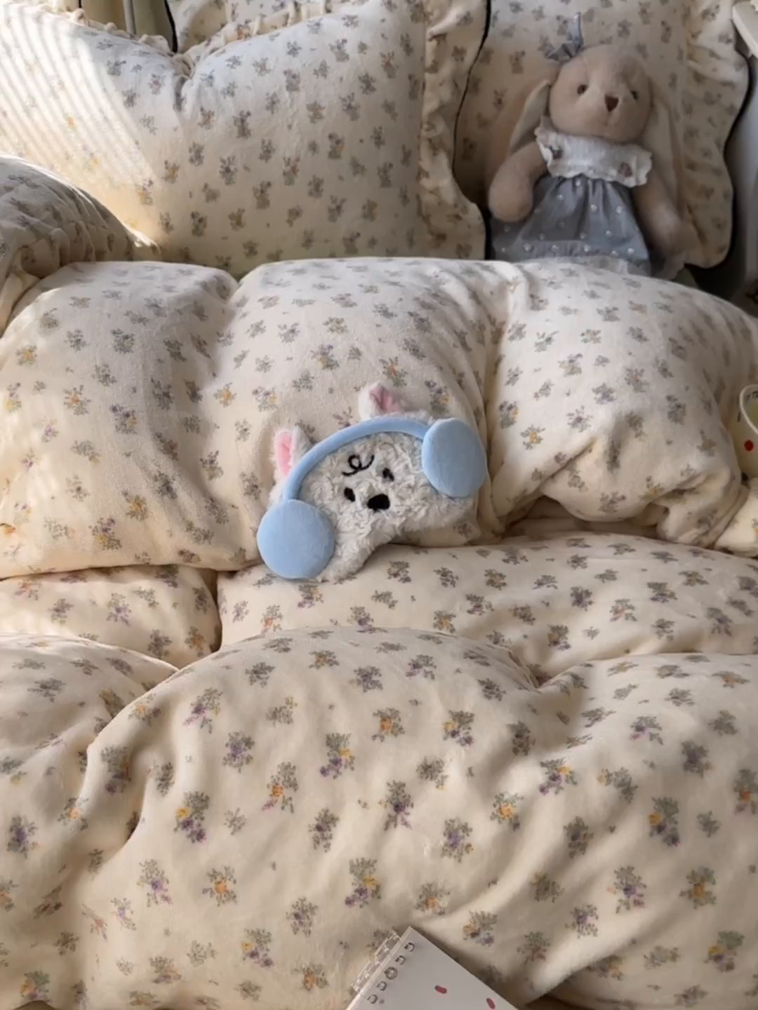 91家纺网 家纺一手货源 找家纺 韩都家居 2025新款亲肤舒适韩版温暖牛奶绒四件套-花边款 花苏