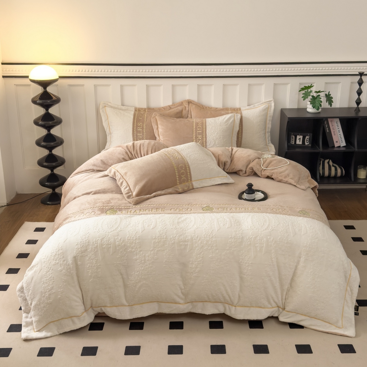 91家纺网 家纺一手货源 找家纺 言熙居家纺 2025新款A类A版牛奶雕花绒B版全消光牛奶绒四件套-花季 花季-奶茶棕