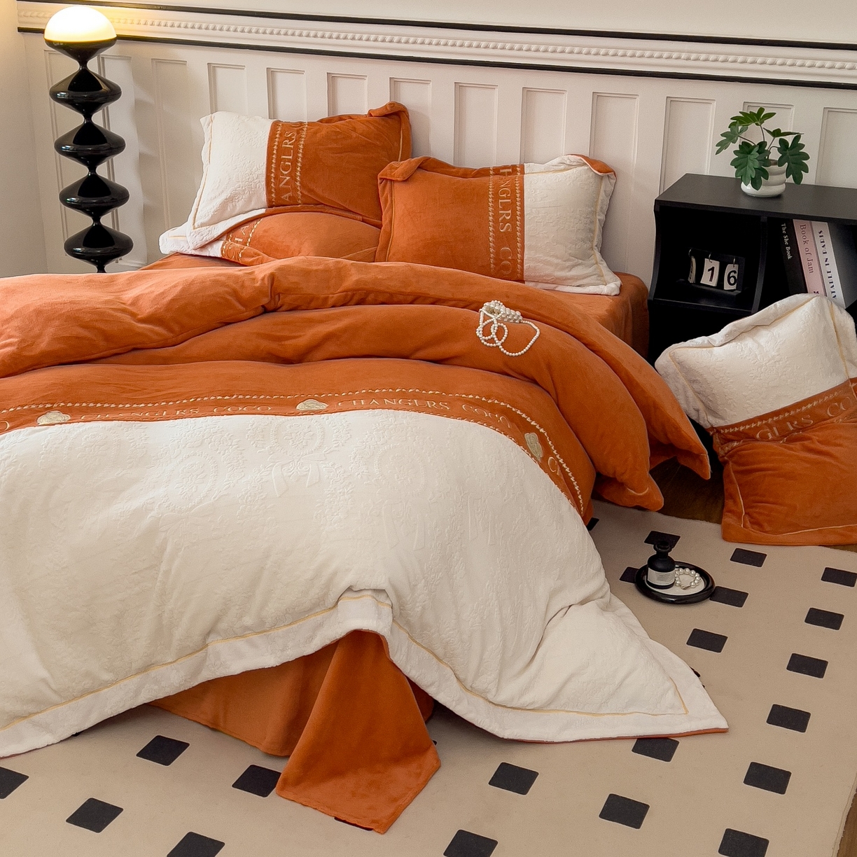 91家纺网 家纺一手货源 找家纺 言熙居家纺 2025新款A类A版牛奶雕花绒B版全消光牛奶绒四件套-花季 花季-暖阳橙