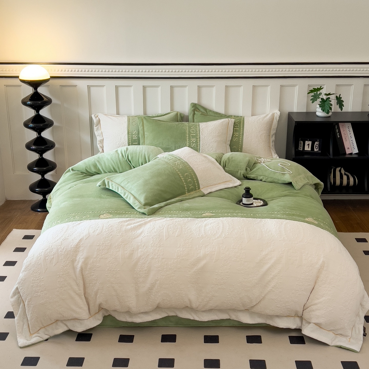 91家纺网 家纺一手货源 找家纺 言熙居家纺 2025新款A类A版牛奶雕花绒B版全消光牛奶绒四件套-花季 花季-竹林绿