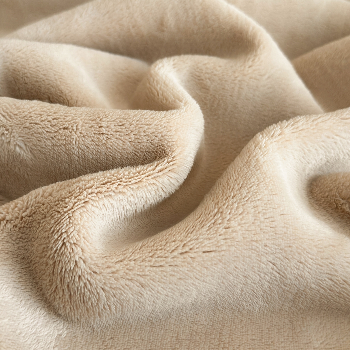 91家纺网 家纺一手货源 找家纺 淑女公社家纺 2025新款秋冬新款贝壳边牛奶棉多功能盖毯 奶茶咖