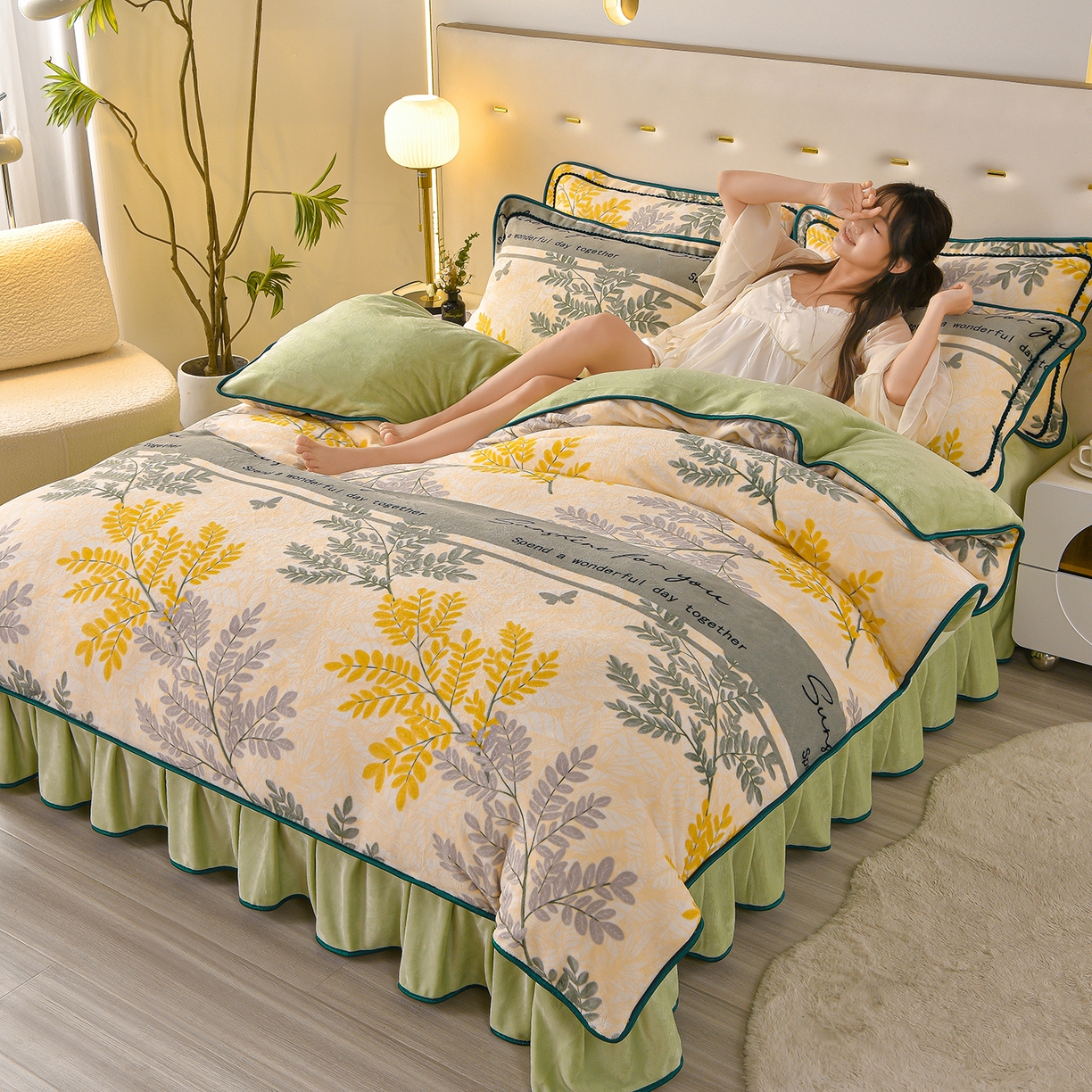 91家纺网 家纺一手货源 找家纺 亿品2025直播爆款9.5斤牛奶绒四件套加厚保暖床裙四件套 兰亭序