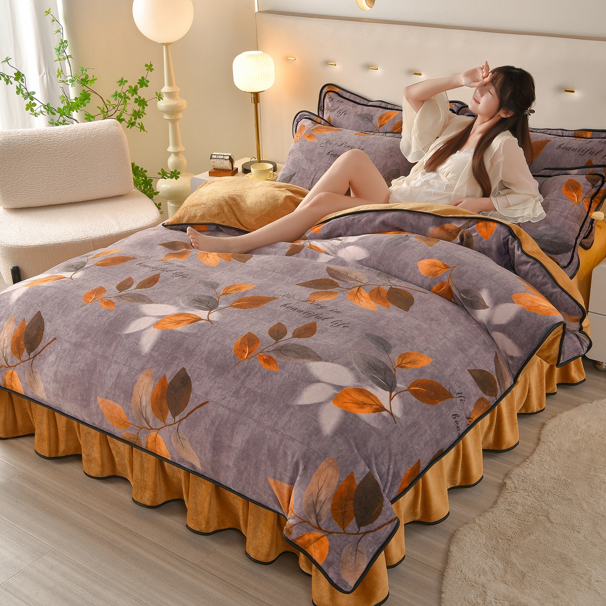 91家纺网 家纺一手货源 找家纺 亿品2025直播爆款9.5斤牛奶绒四件套加厚保暖床裙四件套 紫罗兰