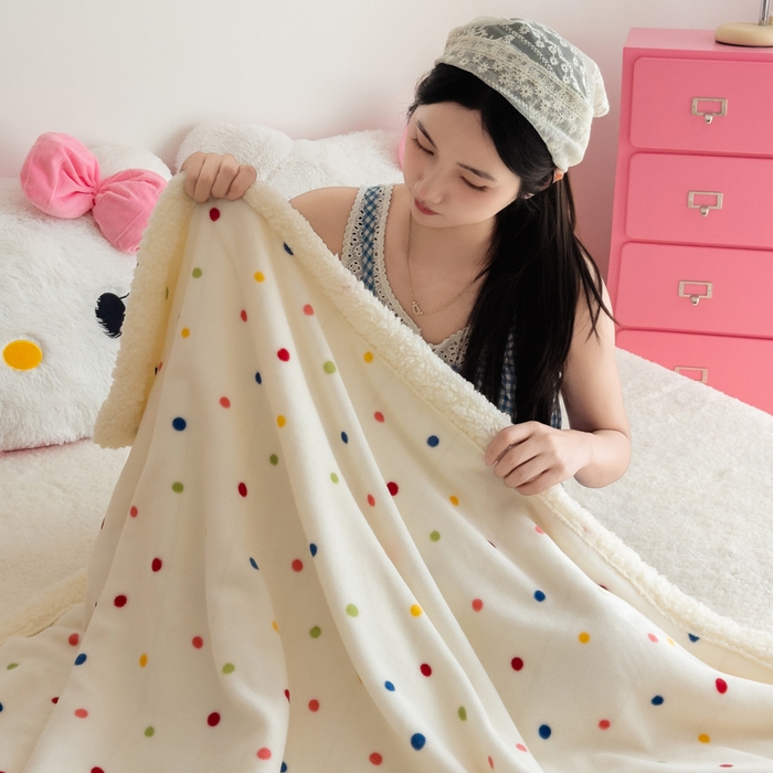 91家纺网 家纺一手货源 找家纺 （总）艾特你 2025新款ins羊羔绒牛奶绒可被套休闲毯单被套-毯子图