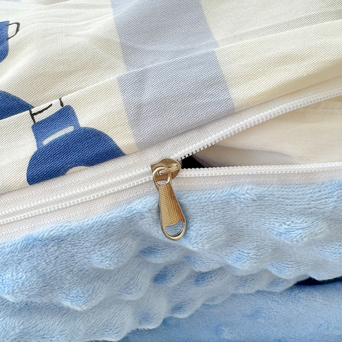 91家纺网 家纺一手货源 找家纺 优迈 2025学生季全棉高克重豆豆绒三四件套加厚保暖婴儿绒牛奶绒单被套单人双人被套加大号棉加绒三四件套 机器人