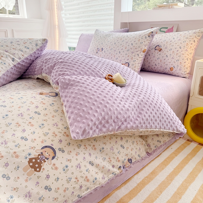 91家纺网 家纺一手货源 找家纺 优迈 2025学生季全棉高克重豆豆绒三四件套加厚保暖婴儿绒牛奶绒单被套单人双人被套加大号棉加绒三四件套 碎花熊兔