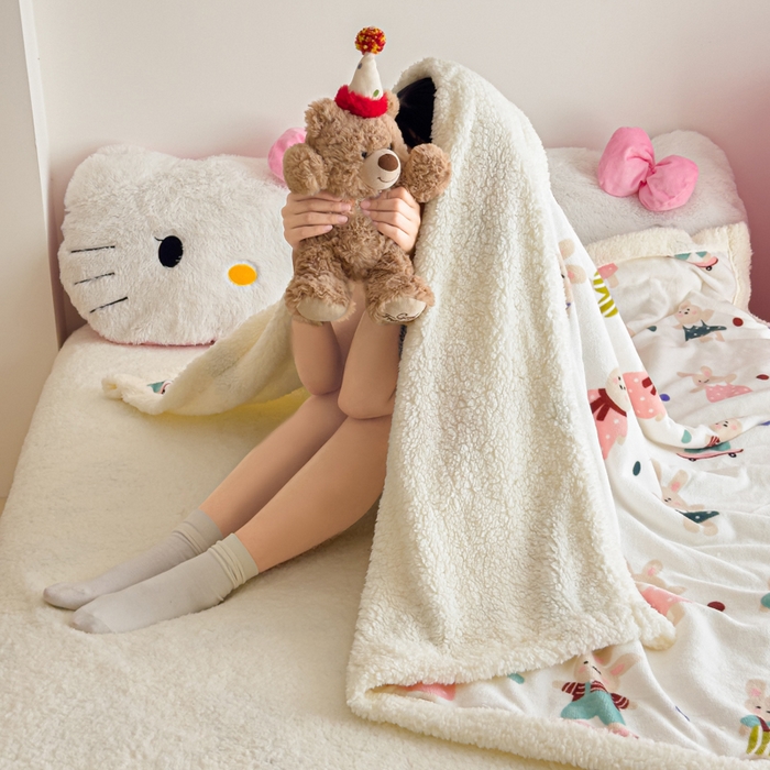 91家纺网 家纺一手货源 找家纺 艾特你 2025新款ins羊羔绒牛奶绒可被套休闲毯单被套-毯子图 花间兔