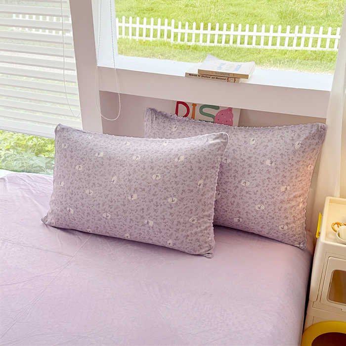 91家纺网 家纺一手货源 找家纺 优迈 2025学生季全棉高克重豆豆绒三四件套加厚保暖婴儿绒牛奶绒单被套单人双人被套加大号棉加绒三四件套 紫色兔几