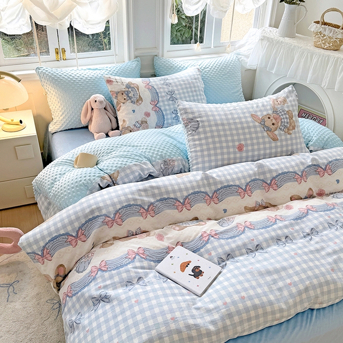 91家纺网 家纺一手货源 找家纺 优迈 2025学生季全棉高克重豆豆绒三四件套加厚保暖婴儿绒牛奶绒单被套单人双人被套加大号棉加绒三四件套 兔兔茶话会