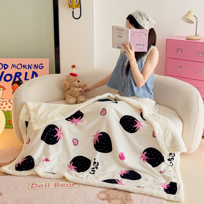 91家纺网 家纺一手货源 找家纺 艾特你 2025新款ins羊羔绒牛奶绒可被套休闲毯单被套-毯子图 山野莓莓