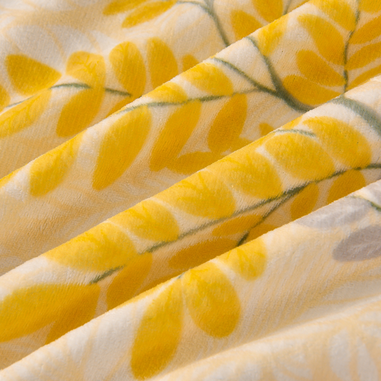 91家纺网 家纺一手货源 找家纺 亿品2025直播爆款9.5斤牛奶绒四件套加厚保暖床裙四件套 兰亭序