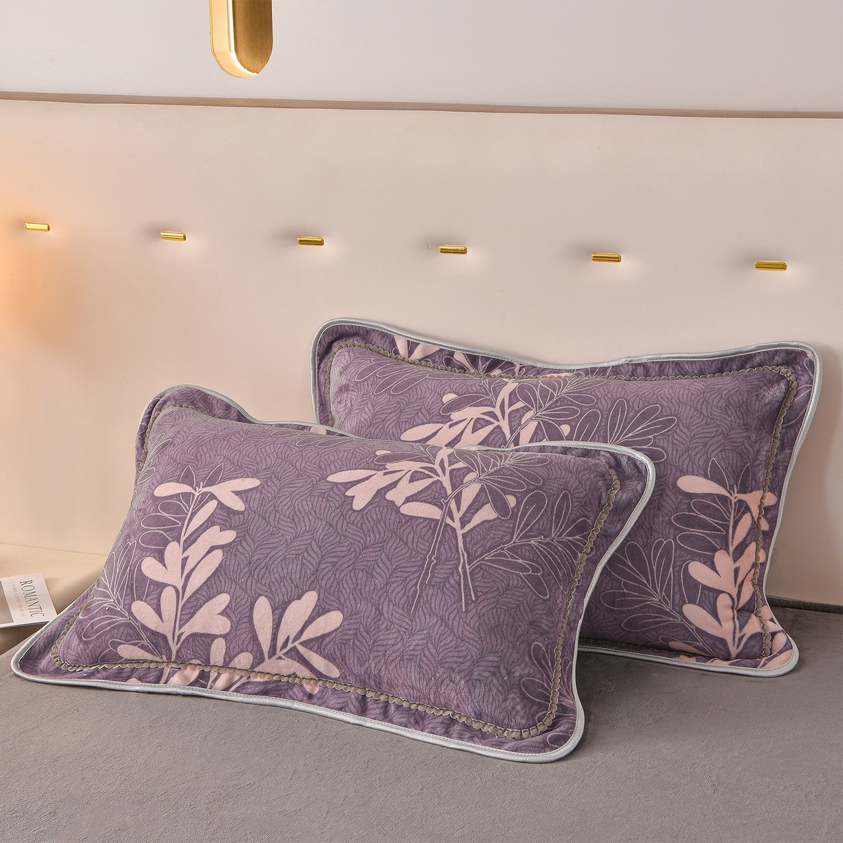 91家纺网 家纺一手货源 找家纺 亿品2025直播爆款9.5斤牛奶绒四件套加厚保暖床裙四件套 情人草