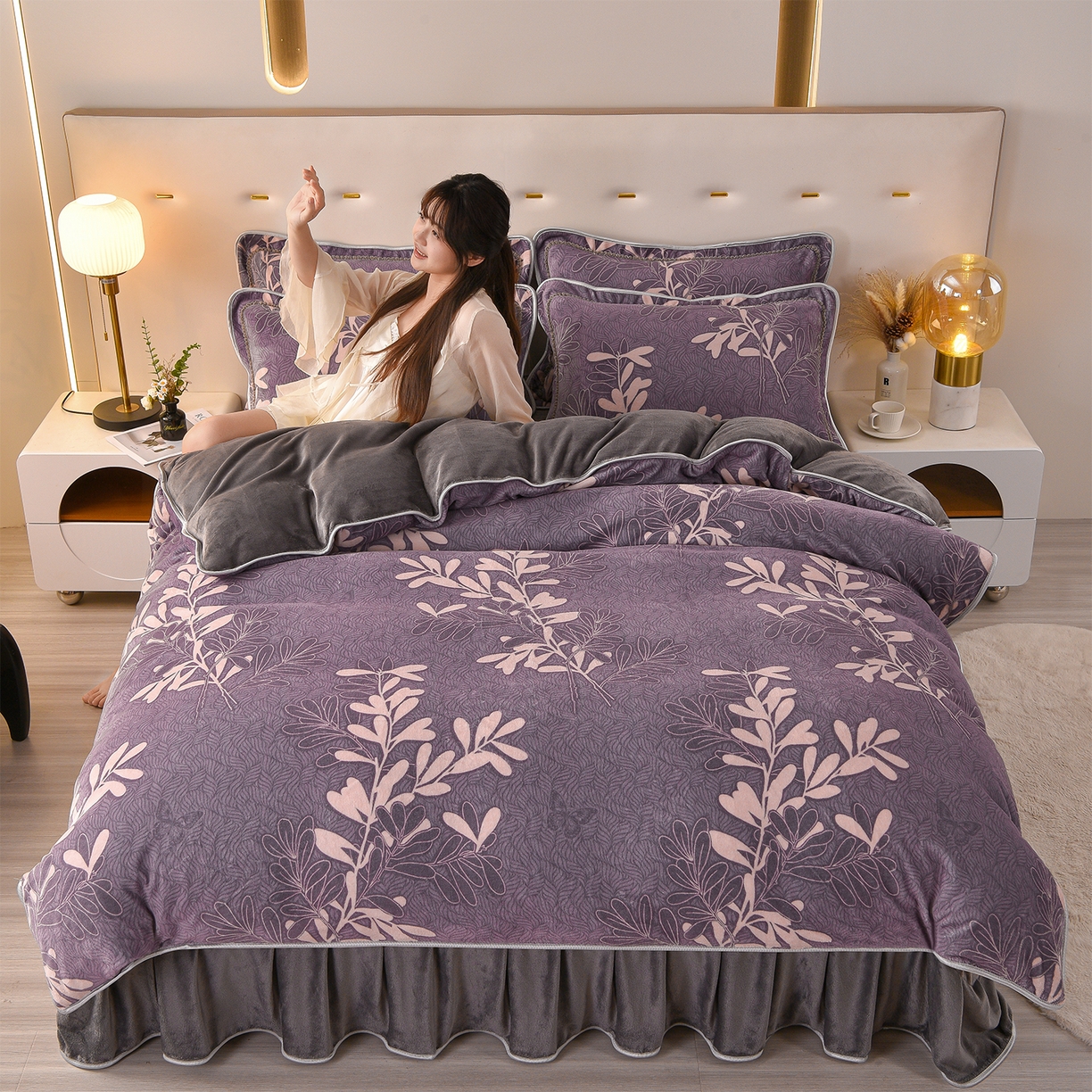 91家纺网 家纺一手货源 找家纺 亿品2025直播爆款9.5斤牛奶绒四件套加厚保暖床裙四件套 情人草