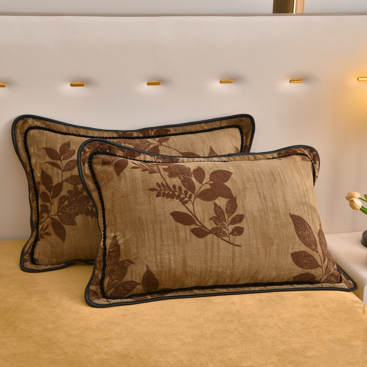 91家纺网 家纺一手货源 找家纺 亿品2025直播爆款9.5斤牛奶绒四件套加厚保暖床裙四件套 秋恋