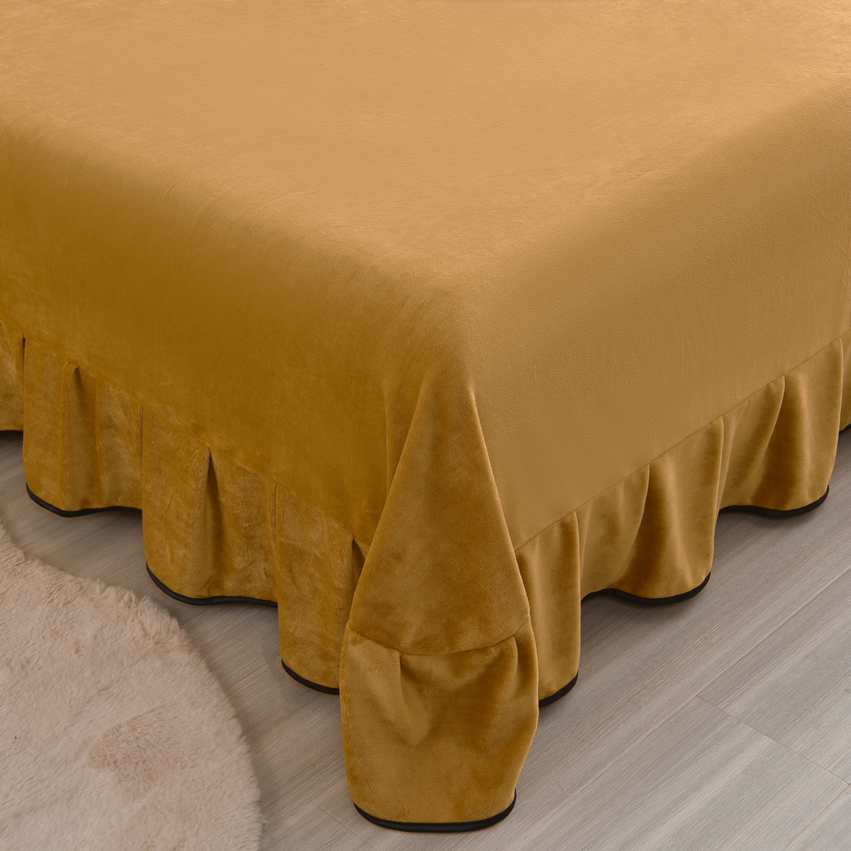 91家纺网 家纺一手货源 找家纺 亿品2025直播爆款9.5斤牛奶绒四件套加厚保暖床裙四件套 秋恋