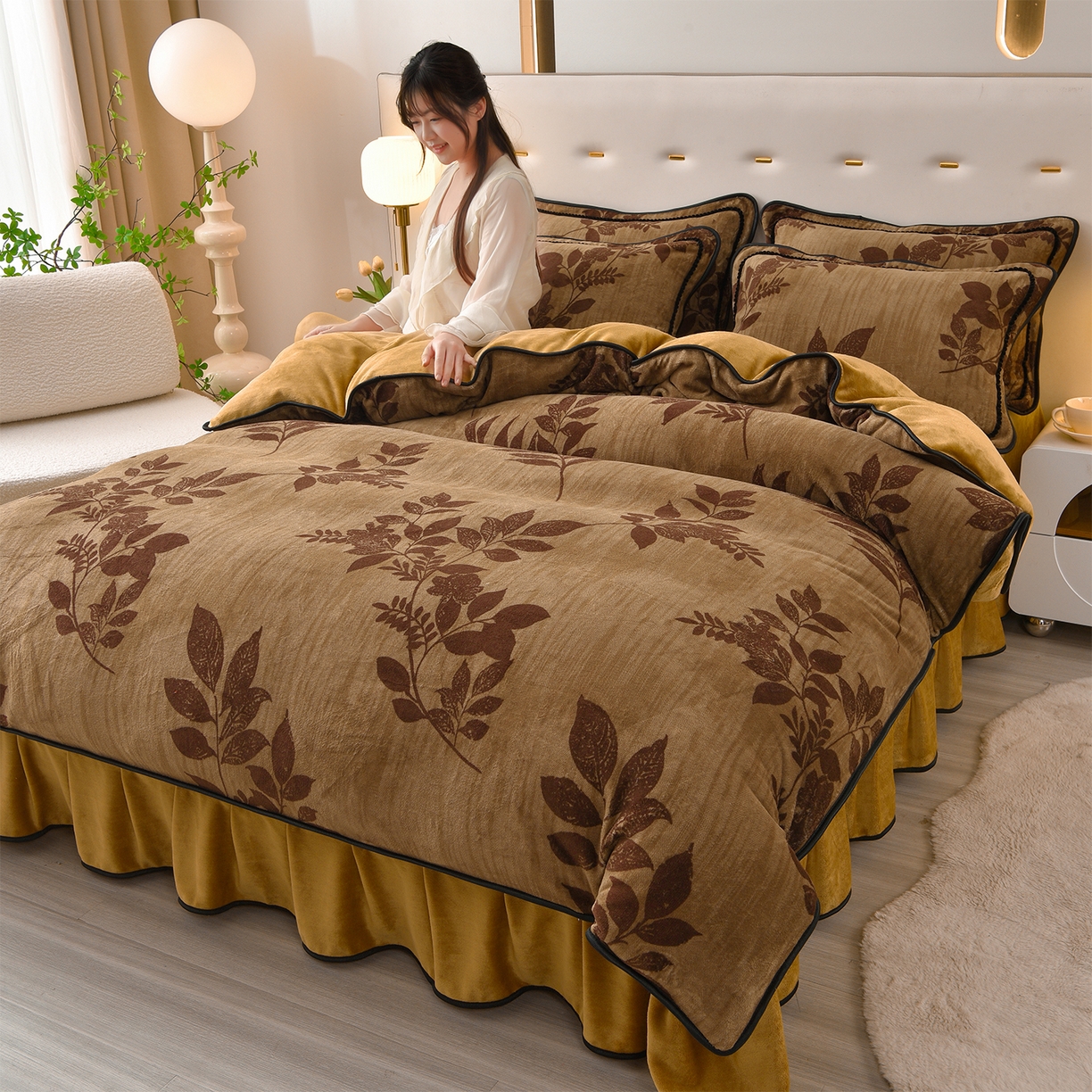 91家纺网 家纺一手货源 找家纺 亿品2025直播爆款9.5斤牛奶绒四件套加厚保暖床裙四件套 秋恋