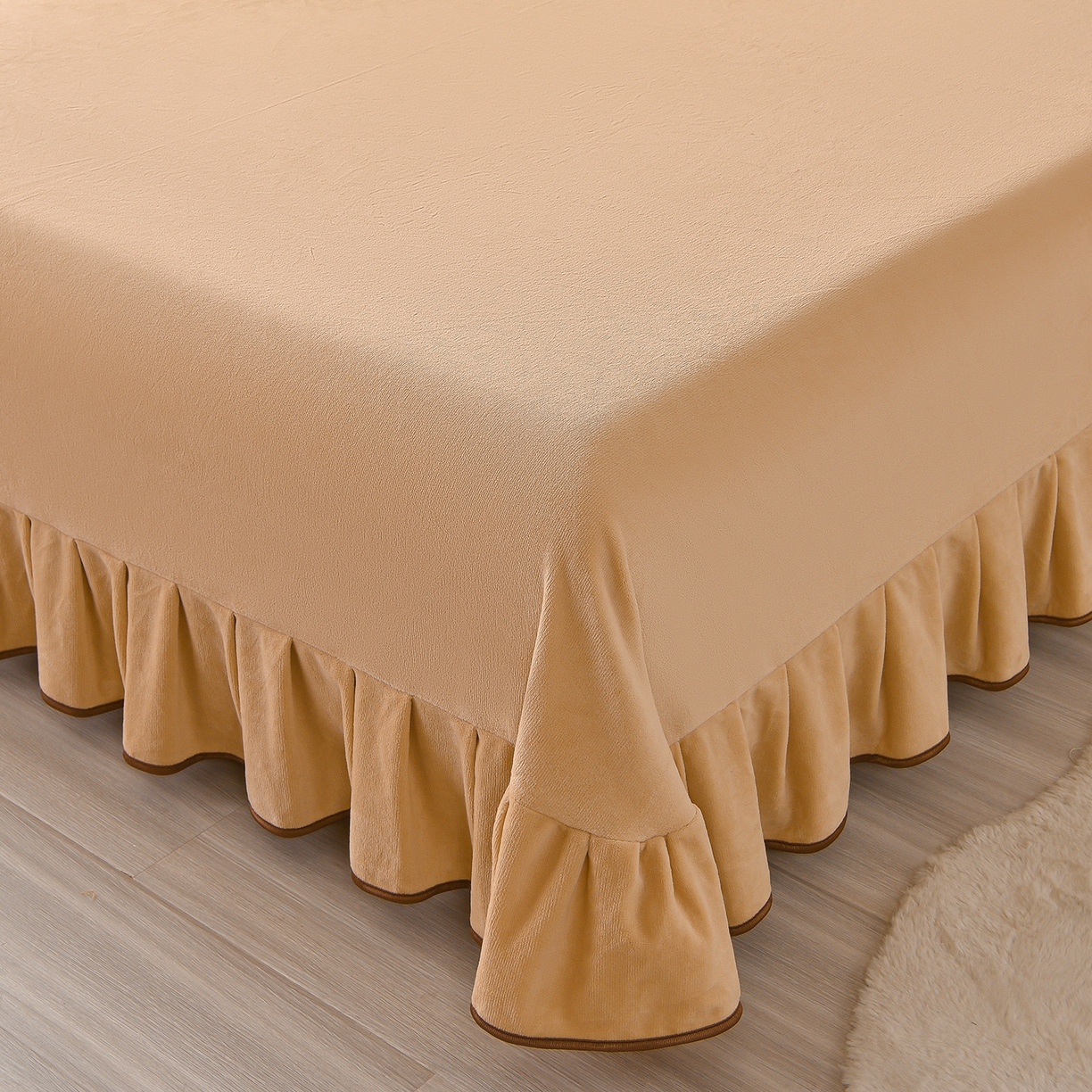 91家纺网 家纺一手货源 找家纺 亿品2025直播爆款9.5斤牛奶绒四件套加厚保暖床裙四件套 羽蝶