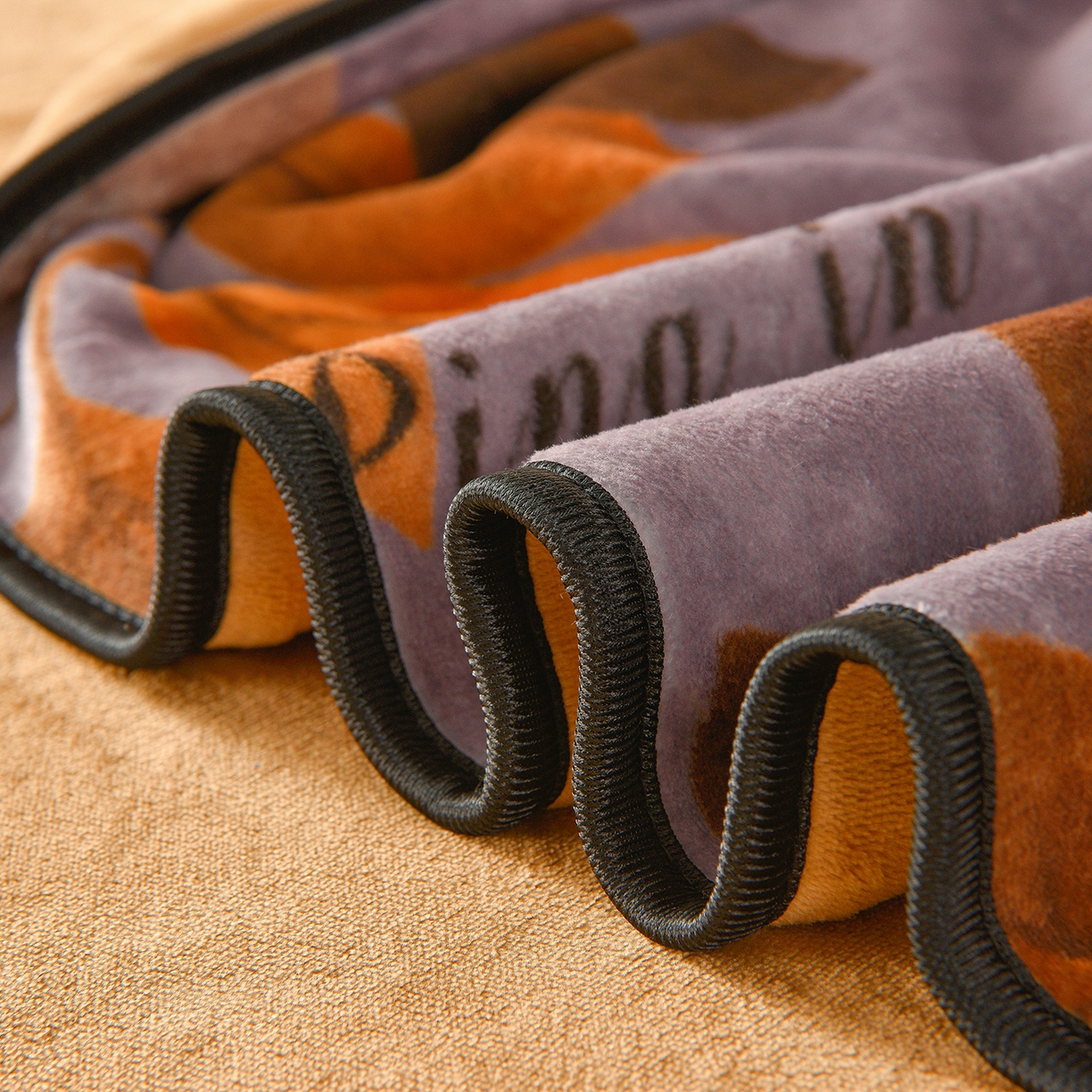 91家纺网 家纺一手货源 找家纺 亿品2025直播爆款9.5斤牛奶绒四件套加厚保暖床裙四件套 紫罗兰