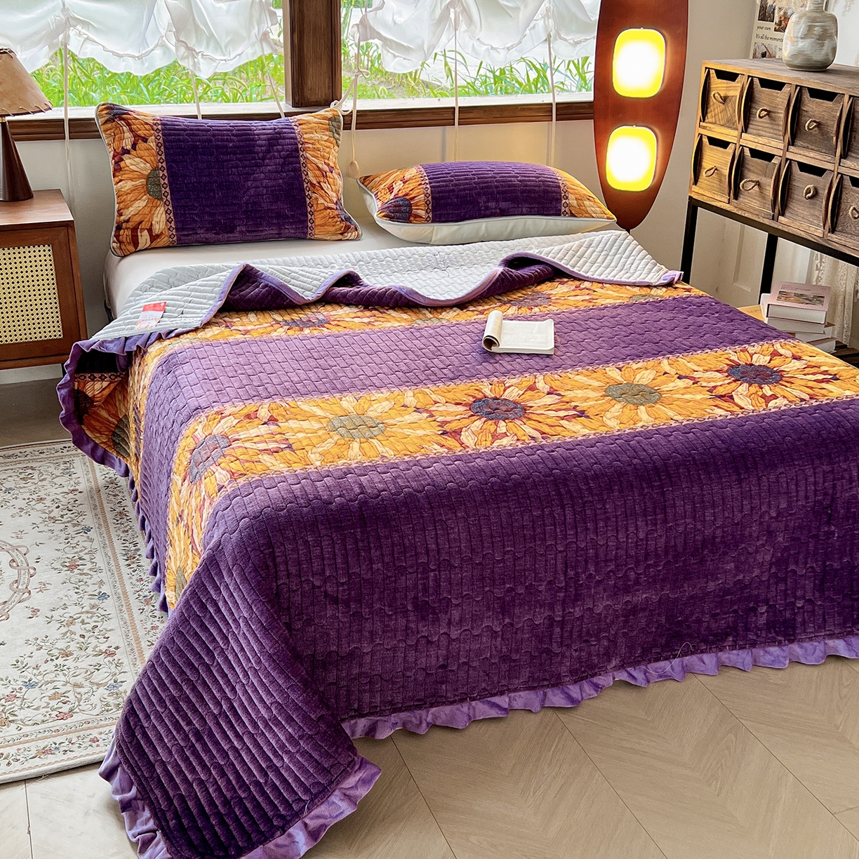 91家纺网 家纺一手货源 找家纺 默忆 2025新款牛奶绒夹棉花边韩版印花床盖三件套加厚保暖多功能单床盖 一举夺葵