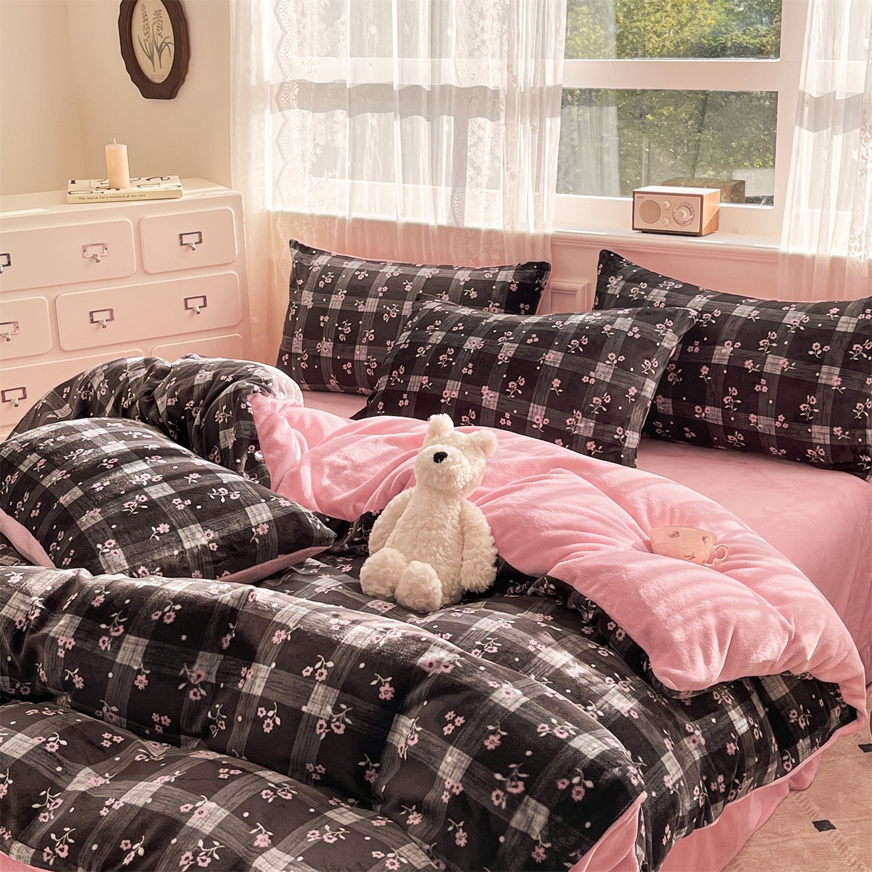 91家纺网 家纺一手货源 找家纺 欧尚家纺 2025新款跑量牛奶绒四件套 魅图