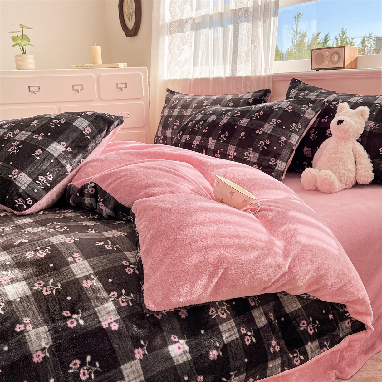 91家纺网 家纺一手货源 找家纺 欧尚家纺 2025新款跑量牛奶绒四件套 魅图