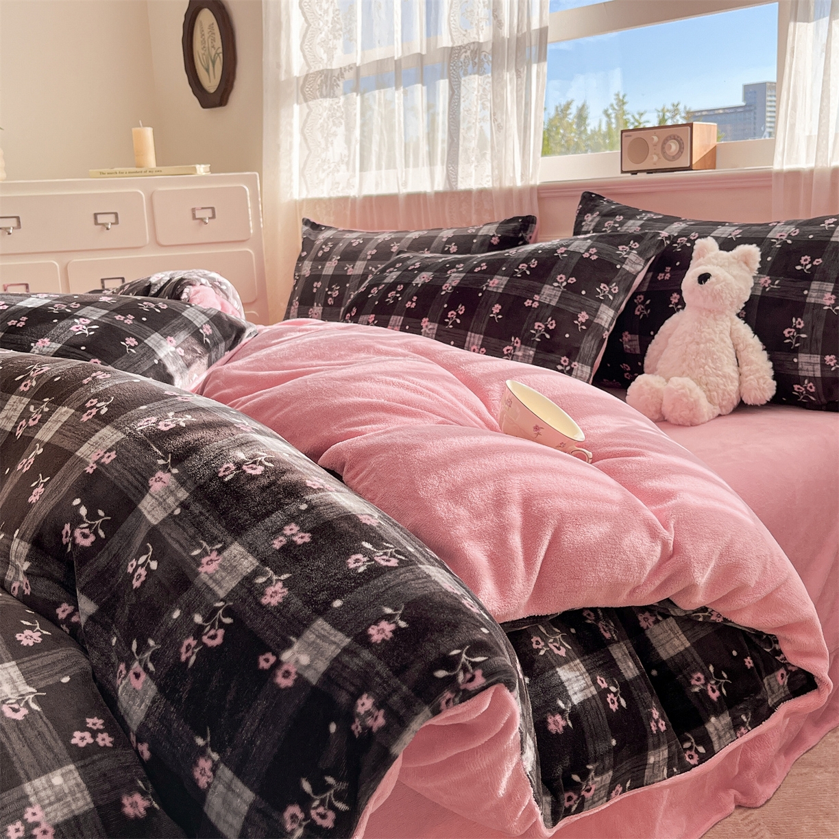 91家纺网 家纺一手货源 找家纺 欧尚家纺 2025新款跑量牛奶绒四件套 魅图